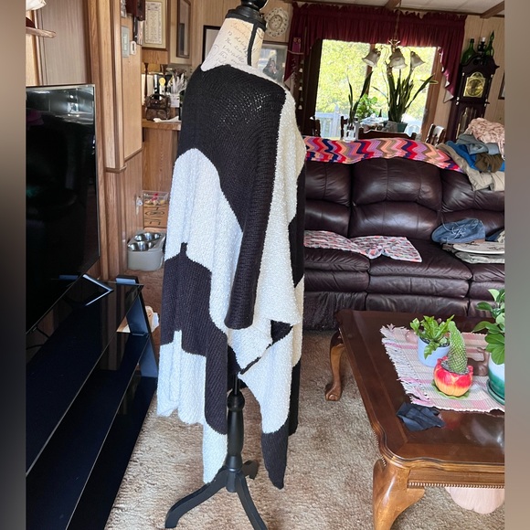 Anthropology Mixed Stripes Kimono one size black and white striped. - Picture 15 of 16
